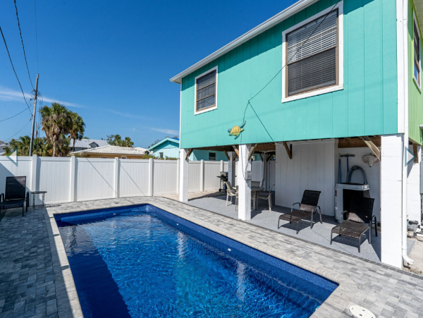 Lovely 2 Bedroom Vacation Rental in Fort Myers Beach