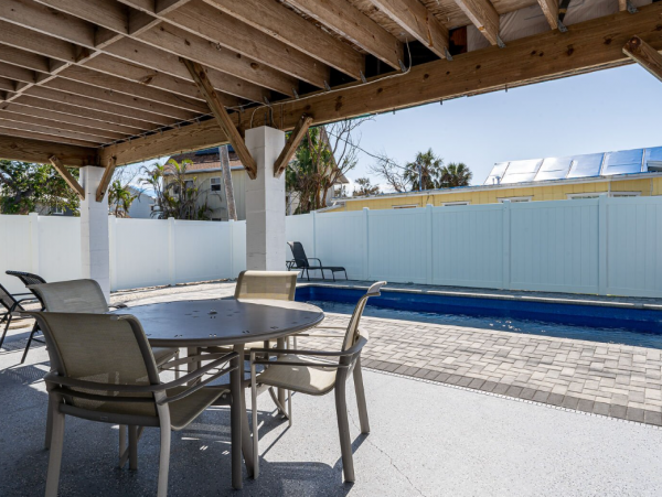 Lovely 2 Bedroom Vacation Rental in Fort Myers Beach