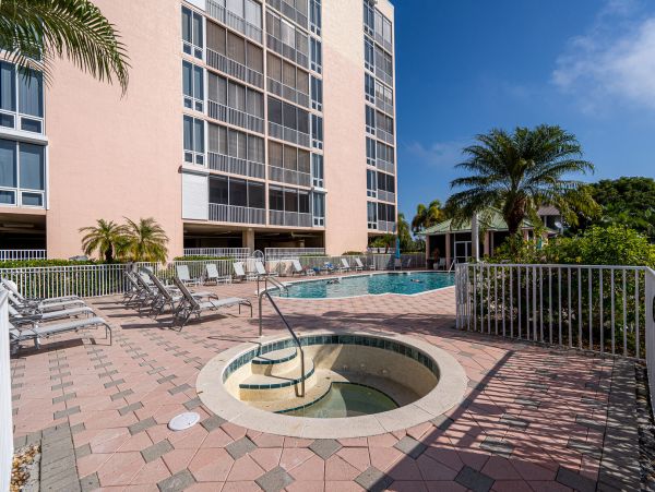 Fort Myers Condo 1011393