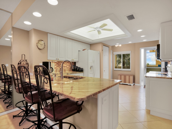 Bay View Two Bedroom vacation rental Condo in Fort Myers Beach