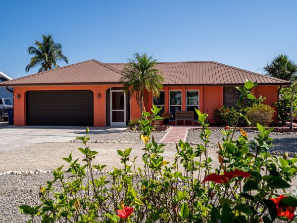 Fort Myers Home 1011411