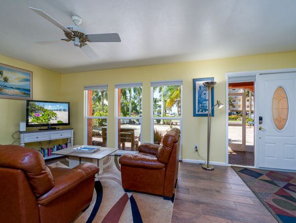 Fort Myers Home 1011411