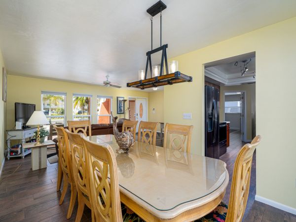 Fort Myers Home 1011411
