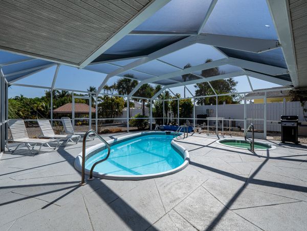 Fort Myers Home 1011411