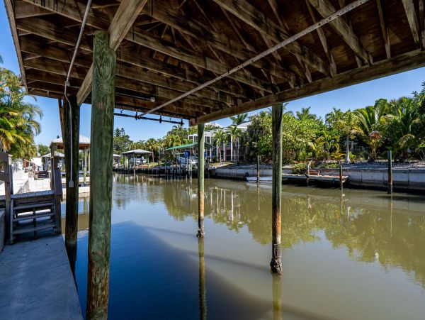 Fort Myers Home 1011411