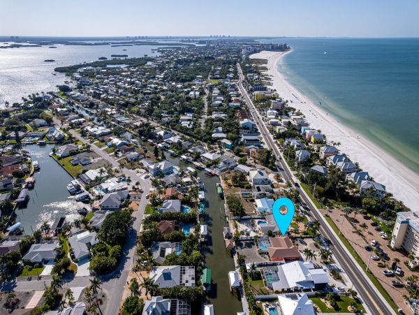 Fort Myers Home 1011411