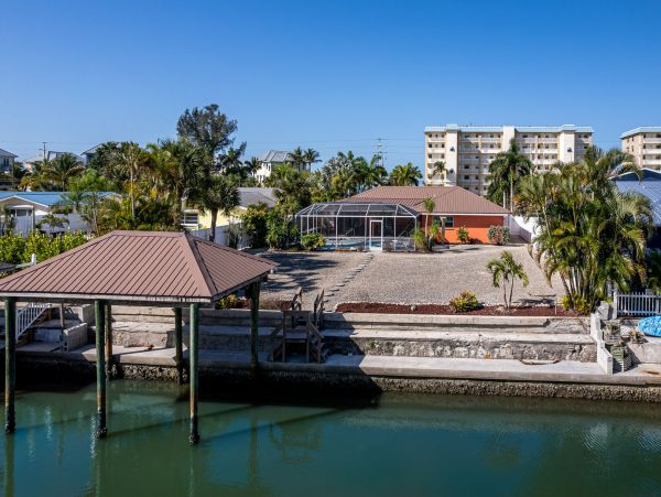 Fort Myers Home 1011411