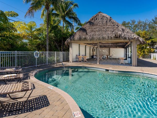 Bonita Springs Condo 1011443