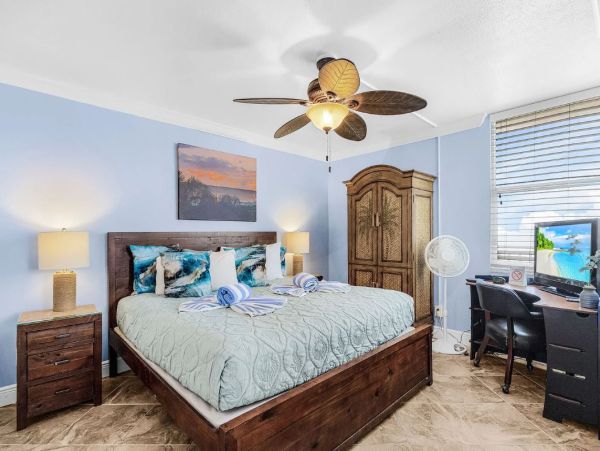 Gulf-Front Florida Vacation Rental Fort Myers Beach Getaway