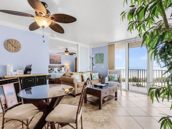 Gulf-Front Florida Vacation Rental Fort Myers Beach Getaway