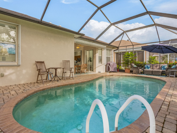 Fort Myers Three Bedroom Vacation Rental Sleeps 8 Guests