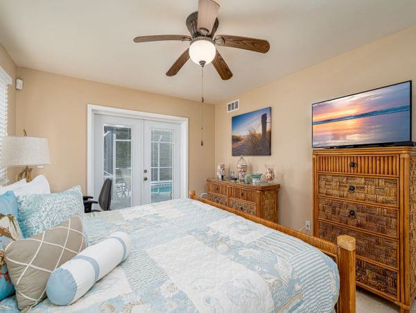 Fort Myers Lake Front 3 Bedroom Home
