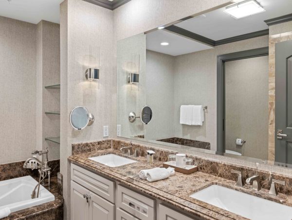 Luxury Vail Vacation Rental -  Vail Ski-In Ski-Out Penthouse