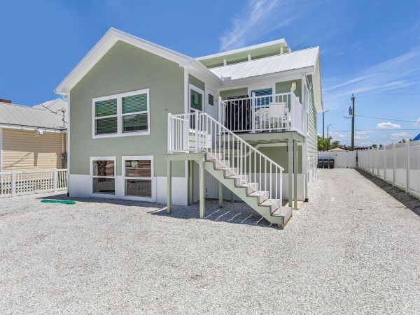 Magnificent  Vacation Rental - Florida Gulf Coast Family Getaway