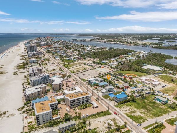 Magnificent  Vacation Rental - Florida Gulf Coast Family Getaway