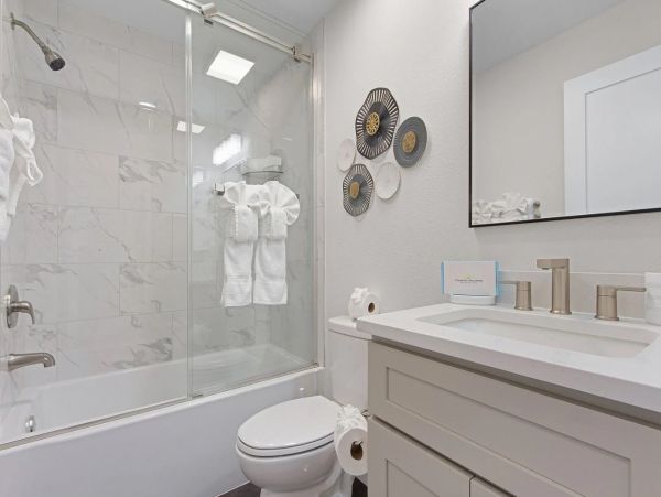 Fort Myers Beach Charming Three Bedroom Gulf Side Retreat