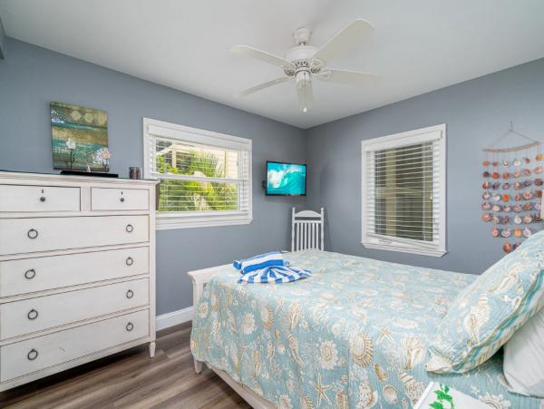 Fort Myers Vacation Condo with Partial Gulf Views and Community Pool