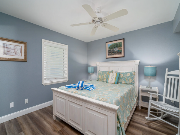 Fort Myers Vacation Condo with Partial Gulf Views and Community Pool