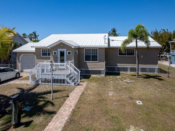 Fort Myers Home 1011466