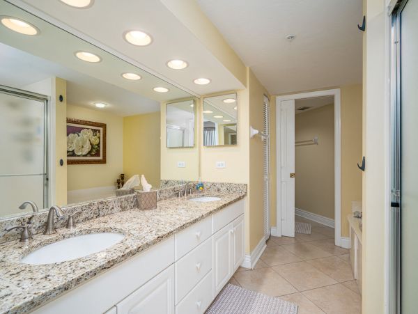 Fort Myers Condo 1011474