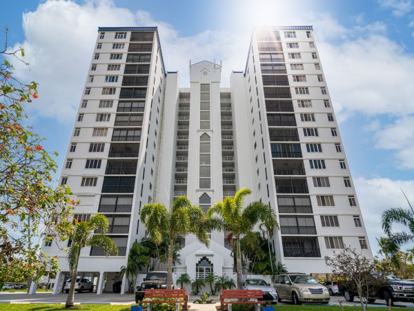 Fort Myers Condo 1011474