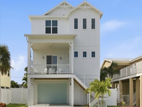 Modern 4-Bedroom Fort Myers Beach Home With Pool