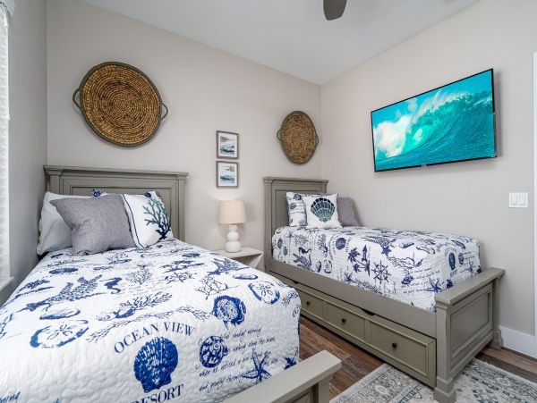Fort Myers Beach Private Home with Outdoor Pool