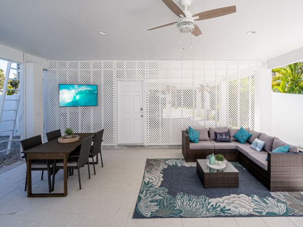 Fort Myers Beach Private Home with Outdoor Pool