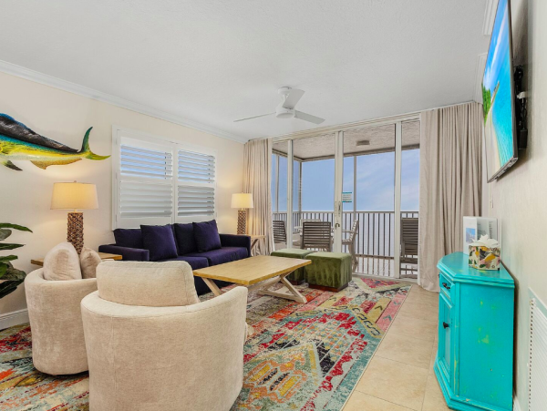 Gulf-Front Retreat with Stunning Views and Resort Amenities in Fort Myers