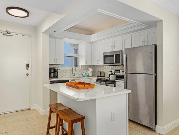 Gulf-Front Retreat with Stunning Views and Resort Amenities in Fort Myers