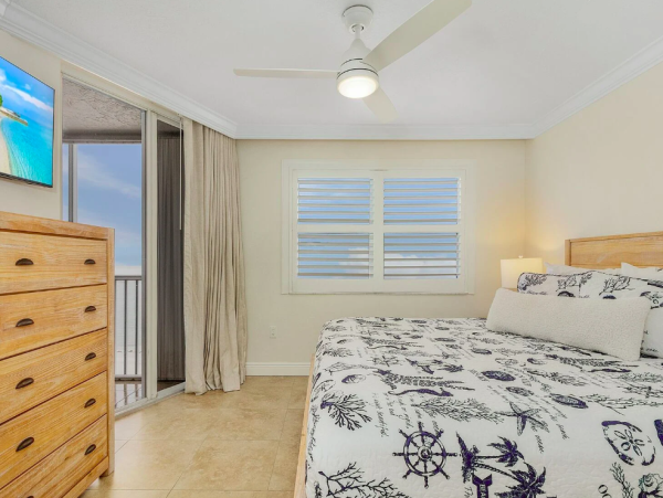 Gulf-Front Retreat with Stunning Views and Resort Amenities in Fort Myers