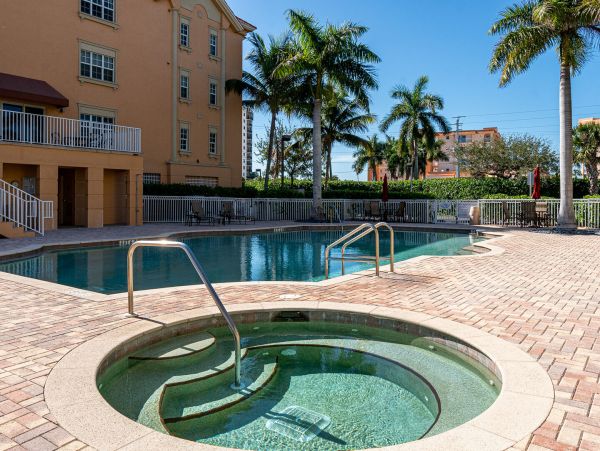 Fort Myers Condo 1011482