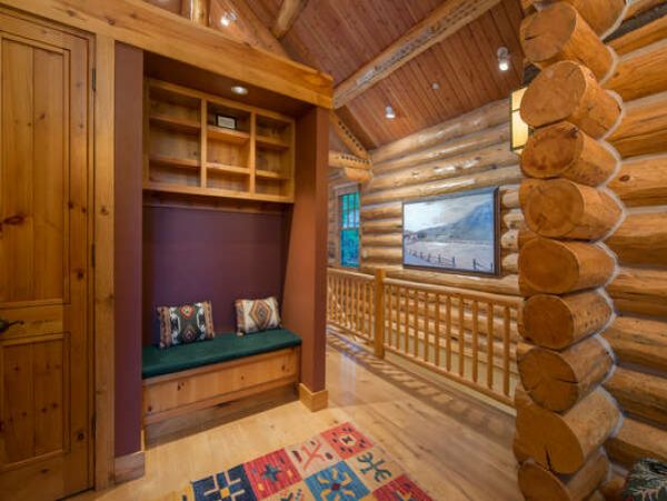 Teton Village 2 Bedroom Luxury Cabin with Hot Tub