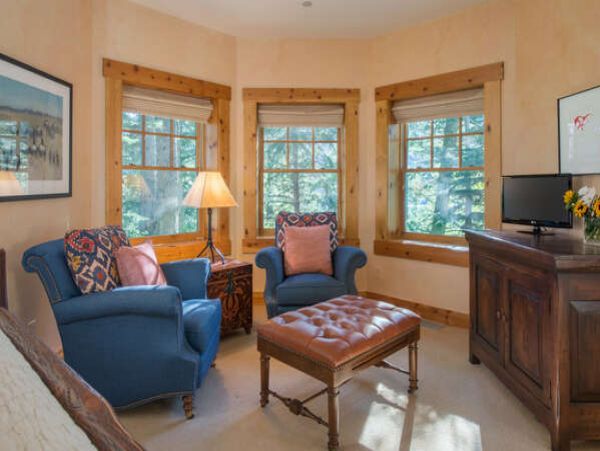 Teton Village 2 Bedroom Luxury Cabin with Hot Tub