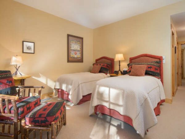 Teton Village 2 Bedroom Luxury Cabin with Hot Tub