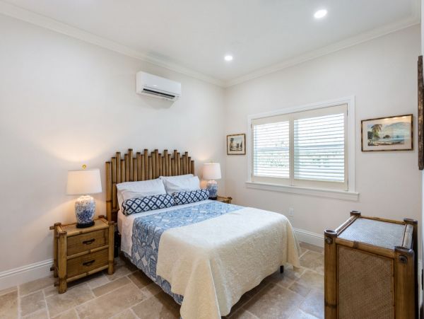 Naples Condo 1011488
