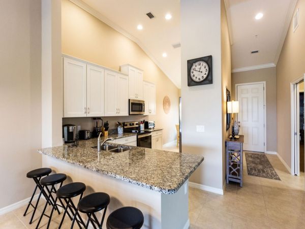 Naples Condo 1011495