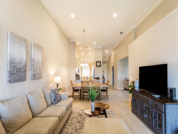 Naples Condo 1011495