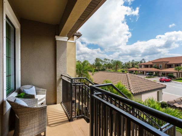 Naples Condo 1011495