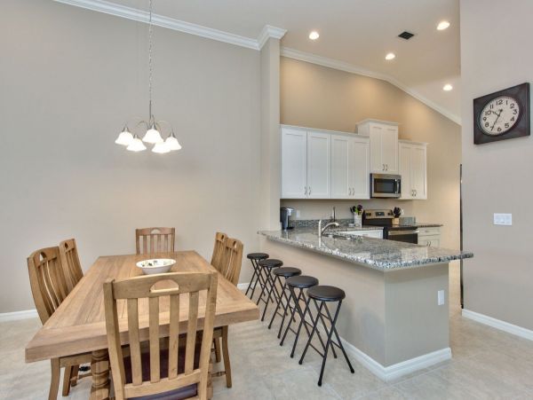 Naples Condo 1011495