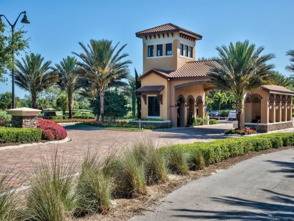 Naples Condo 1011495
