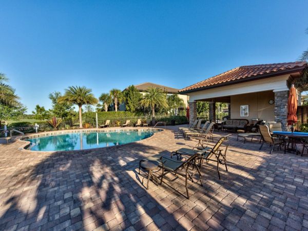 Naples Condo 1011495