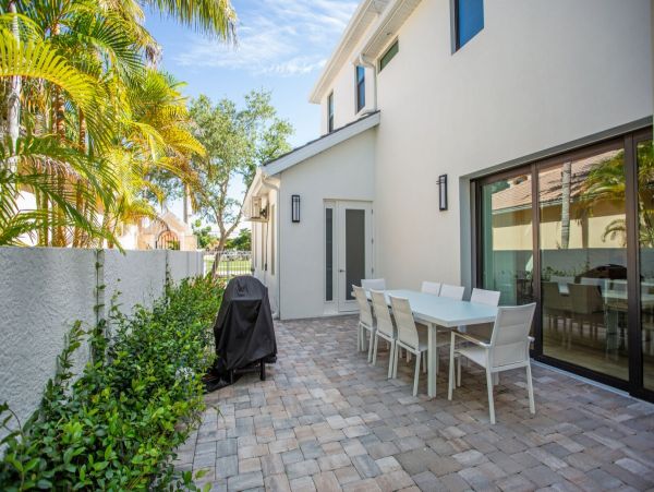 Naples Condo 1011497