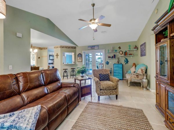 Cape Coral Home 1011501