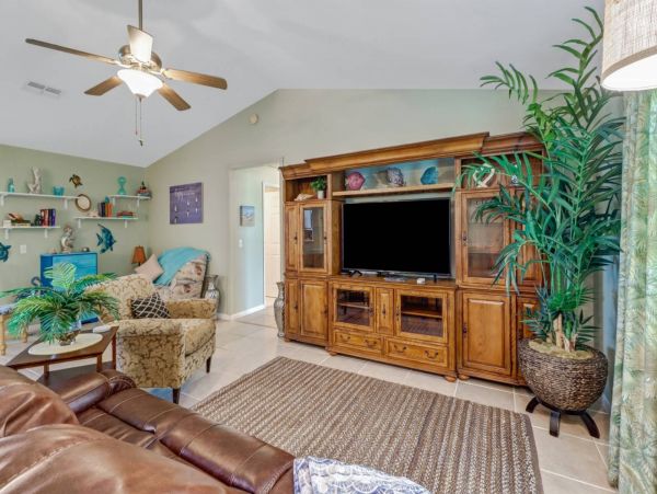 Cape Coral Home 1011501