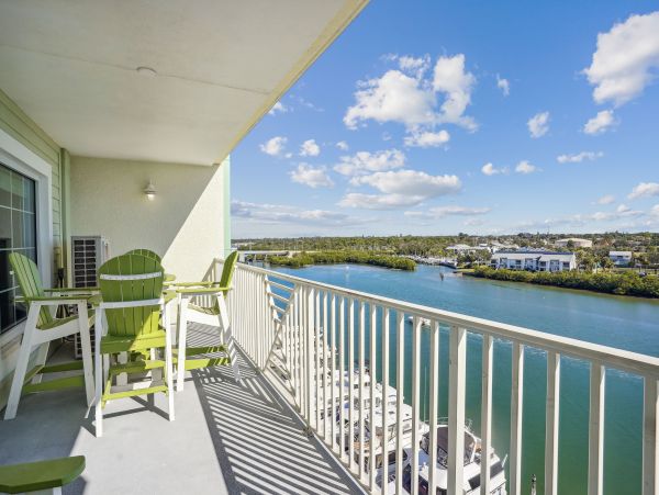 Charming Wtaerfrot Condo - Steps from Beach and Water Park
