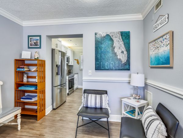 Coastal Retreat in Indian Shores: Spacious Townhome Just Steps from the Beach
