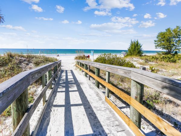 Coastal Retreat in Indian Shores: Spacious Townhome Just Steps from the Beach
