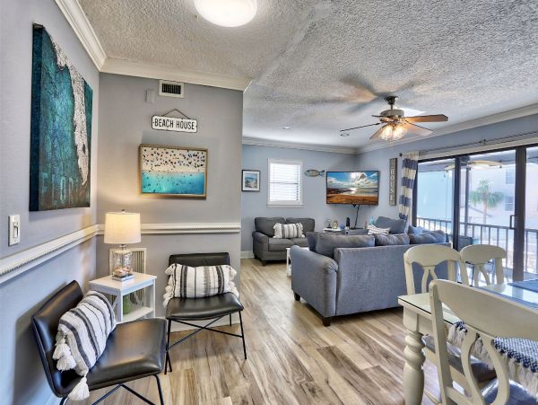 Coastal Retreat in Indian Shores: Spacious Townhome Just Steps from the Beach
