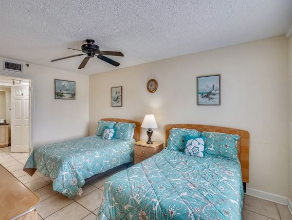 Indian Rocks 1st floor 3 BR Condo